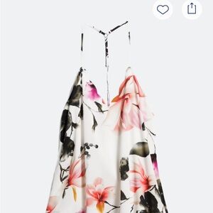 Scalloped detail floral blouse tank